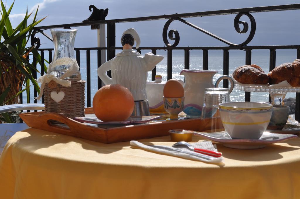 B&B Fronte Del Mare Salerno Eksteriør billede